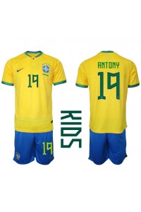 Brasilia Antony #19 Jalkapallovaatteet Lasten Kotipeliasu MM-kisat 2022 Lyhythihainen (+ Lyhyet housut)